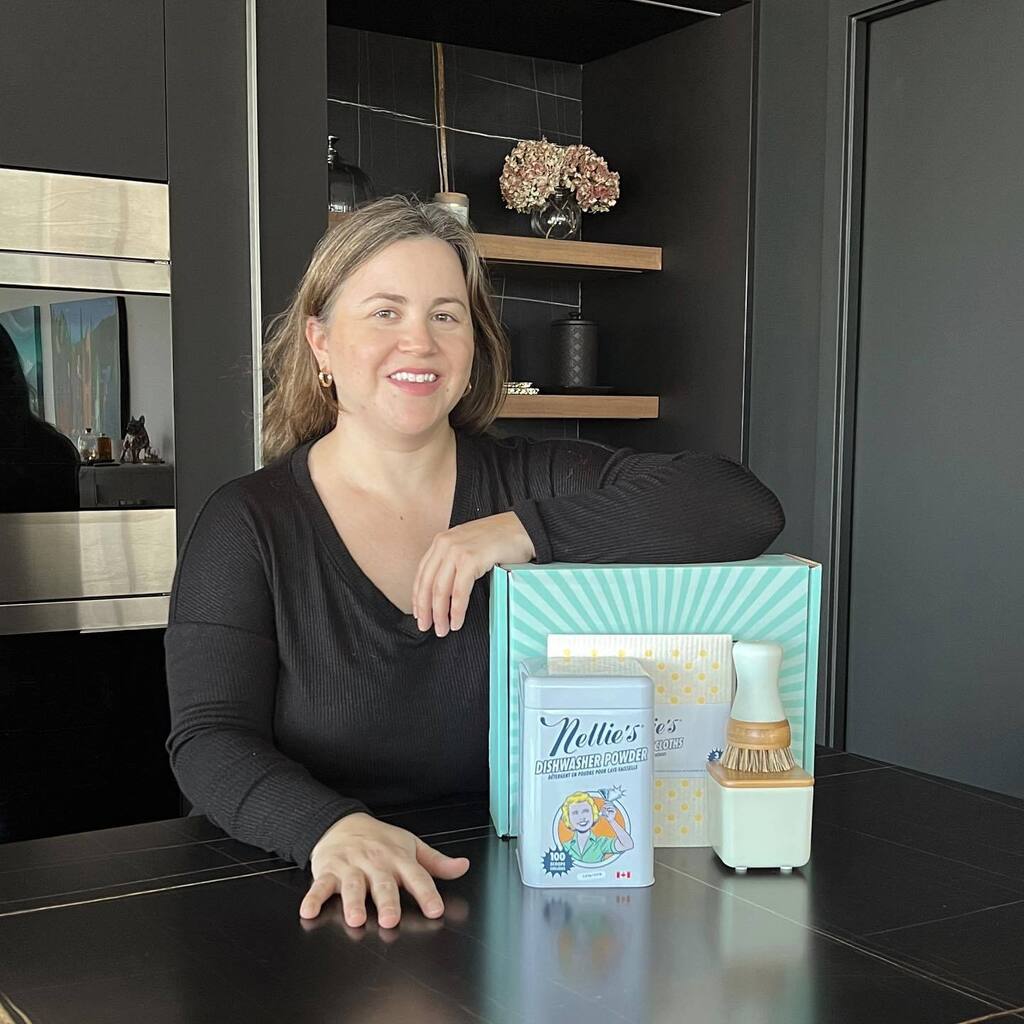 A Life Well Consumed tweet media