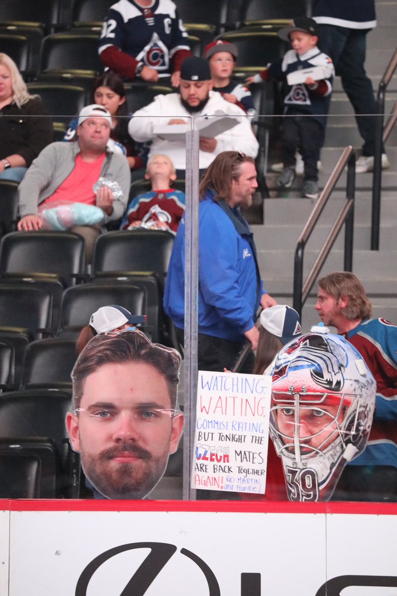 Avalanche's tweet photo. We see you Avs Faithful 👀

#GoAvsGo https://t.co/QnEpEgl5Sz