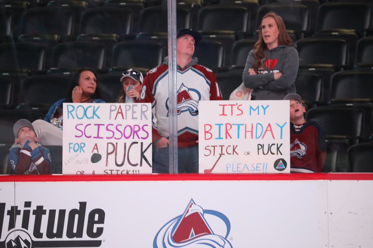 Avalanche's tweet photo. We see you Avs Faithful 👀

#GoAvsGo https://t.co/QnEpEgl5Sz