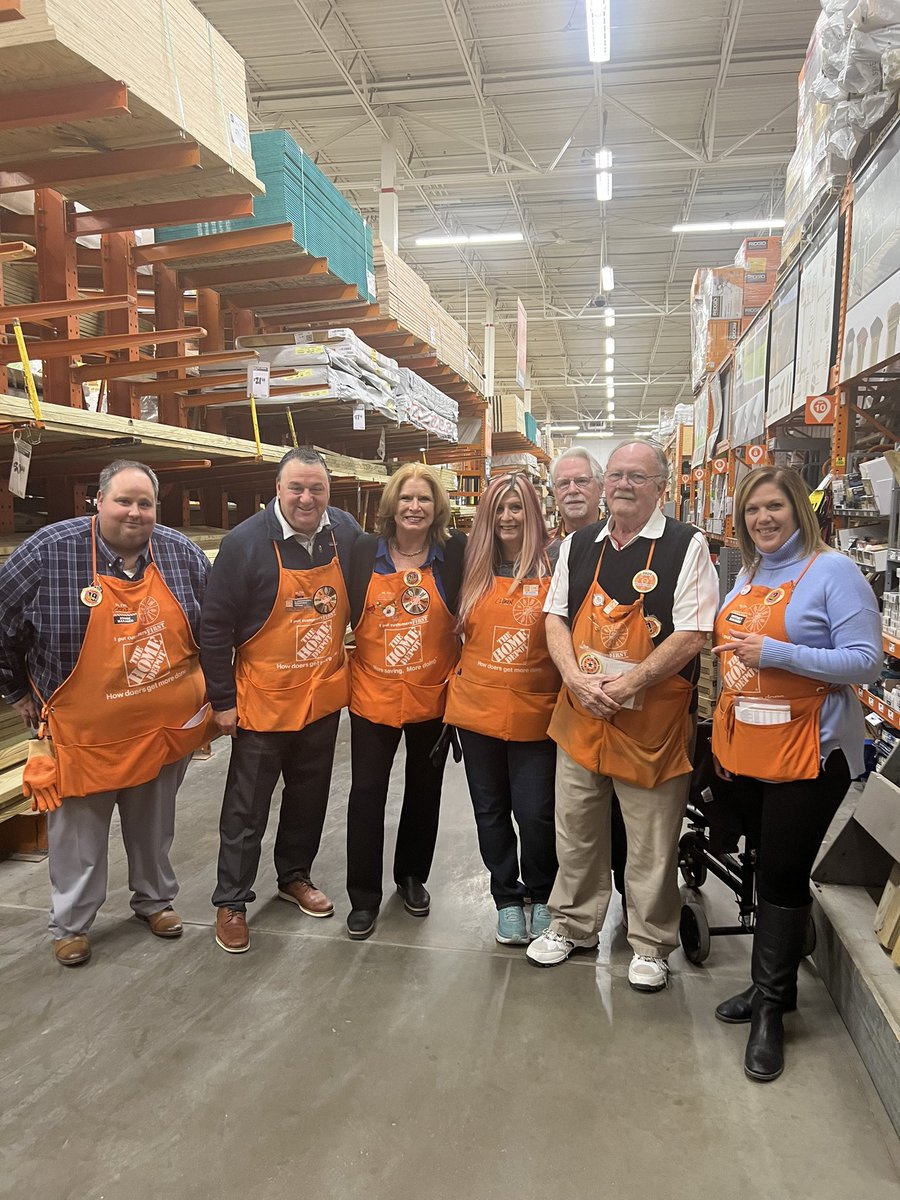 crystal_hanlon's tweet photo. More with Team #4160, celebrating our Incredible leaders!  Thank You all for all of your efforts and dedication to our Depot! https://t.co/Tp5UEFhbYm