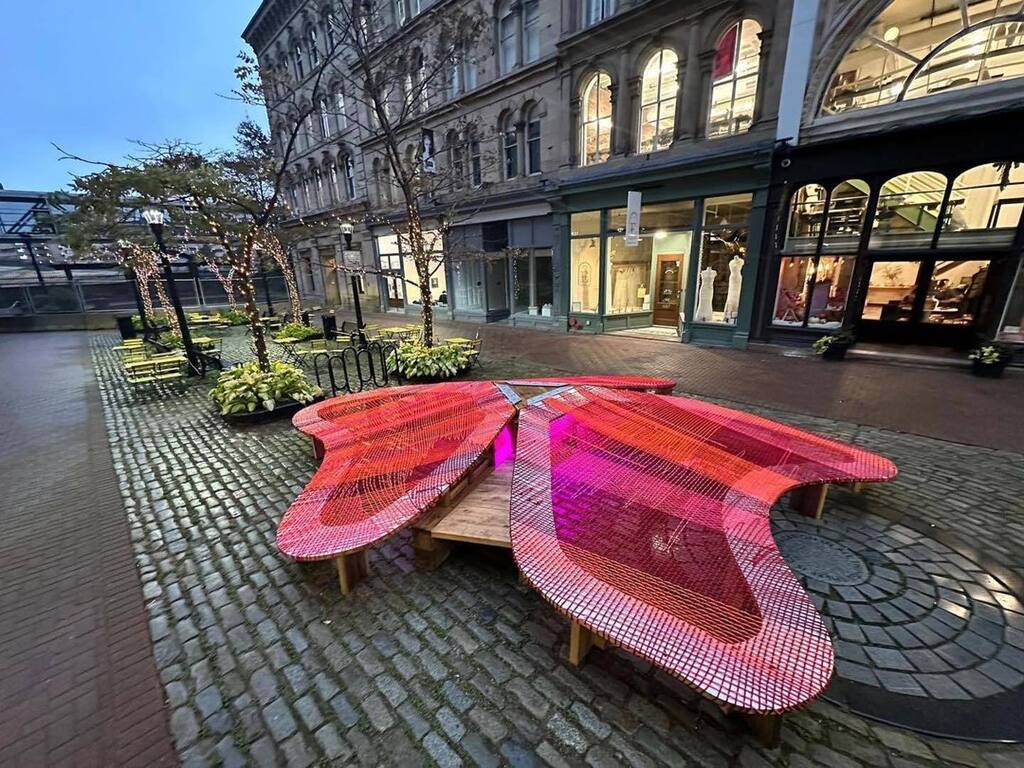 halifaxnoise's tweet photo. From @tjhfx β
Finally got to check out The Blooming Seating by @oso.plan #PublicArt #PlacesToSit @downtownhalifax https://t.co/JKNFGBGMCr https://t.co/YaasHCQXq5