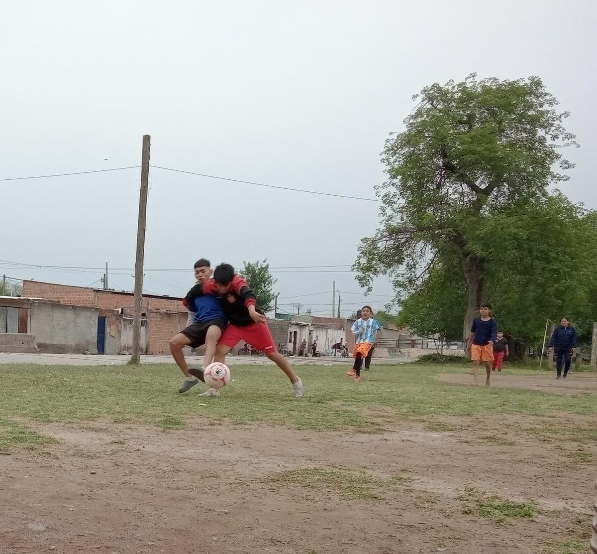 EstefiEnd's tweet photo. Los dispositivos en territorio d Abordaje, Articulación y Fortalecimiento Comunitario desarrollaron la actividad deportiva, acompañada dla merienda brindada x la comunidad 
#TapaSanCayetanoVillaAlem
#SecretariaPoliticasIntegralesSobreAdicciones
#MinisteriodeDesarrolloSocial https://t.co/Jkq0srPjgA
