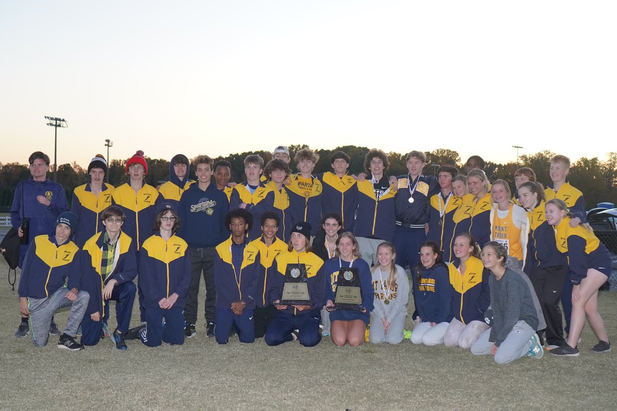 Coach_Crom's tweet photo. MTXC Boys &amp; Girls are your 2022 CPC Champions 🏆 Conner Inman with a big W 🥇 to earn CPC Runner of the year.  Armentrout, Riley, Mussomeli receive All Conference honors.  Onto the next one!  #LongGoldLine https://t.co/5anyes5Y2m