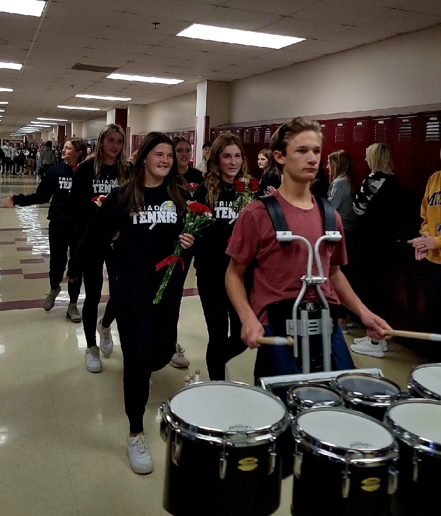 TriadHighSchool's tweet photo. State send off for Triad Tennis! 🎾 
Go Knights! 
#statebound2022 #triadproud https://t.co/DyAOlHwC6d