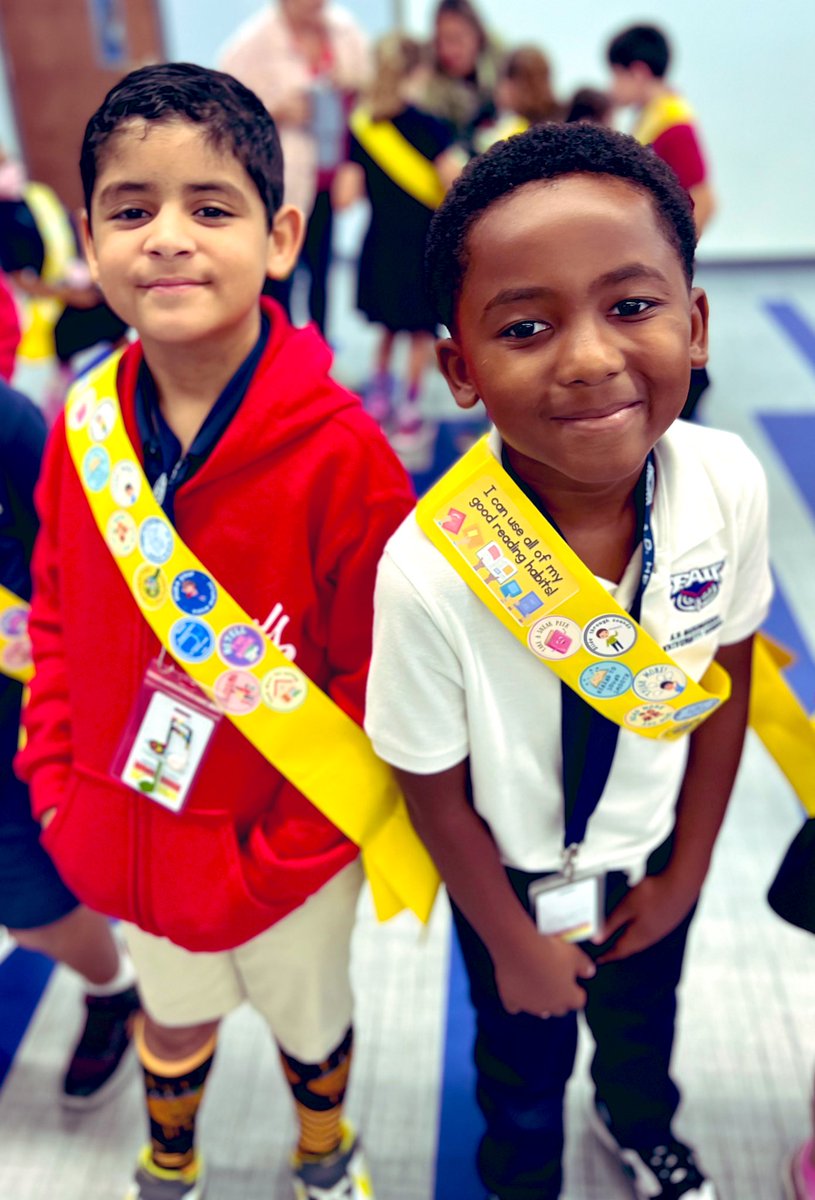 MrsPavek's tweet photo. Today we celebrated of all our hard work learning our #firstgrade reading habits! We earned our reading sashes that had a badge for every habit we learned. The kids are SO proud!! Way to go Owls! #owlsread @tcrwp @ADHUSelementary #literacy #readersworkshop https://t.co/4Qw1e9FLFZ