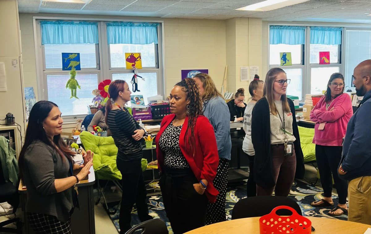 RCSDAMDA's tweet photo. Thank YOU Kesha James for spending the day at AMDA12 today as we learn and grow in this important work together! ✋🏾✋🏼✋🏿 @teach_ny @RCSDNYS @keat9595 @shanieleads @white_lajuan @ekalbfus @MargaretCRCSD @4FaithH313 @aliciafonsecany @TrepanierKatie @kls_natureED https://t.co/5kTKw0ZRFF