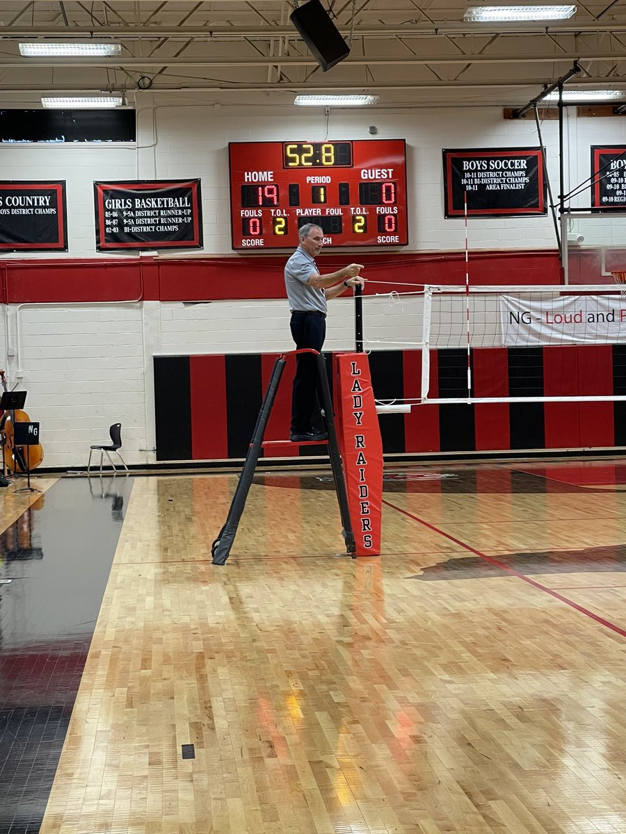LanceK17's tweet photo. Hanging out @NGHS_Raiders watching some awesome @Jackson_Vikings Lady Vikings Volleyball do the thing. @DavidDunphy17 @szburt @lesterhampton off to a great start to game two ladies! @JTCGirlsCoaches have 8th grade B team locked in. They took care of business! https://t.co/vQ5gEEd5CS