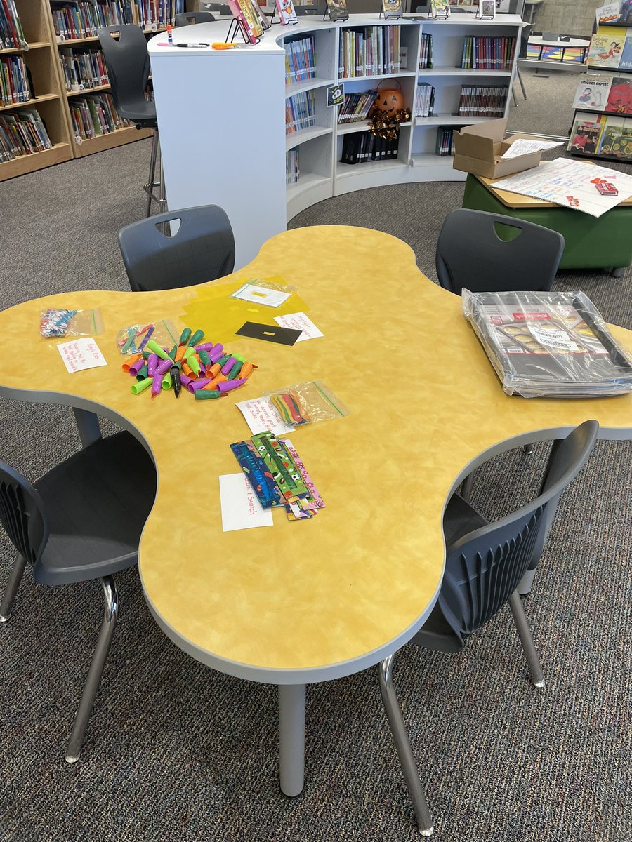 MrsTarynBrinlee's tweet image. All You Can Teach Buffet will definitely become a tradition at @CRE_Cardinals! We are so lucky to have @jkleindre as our IM. Her impressive knowledge + easy to understand delivery is spectacular! Ts walked away with actionable ideas &amp;amp; the supplies too! #CREateLeaders #CREteach