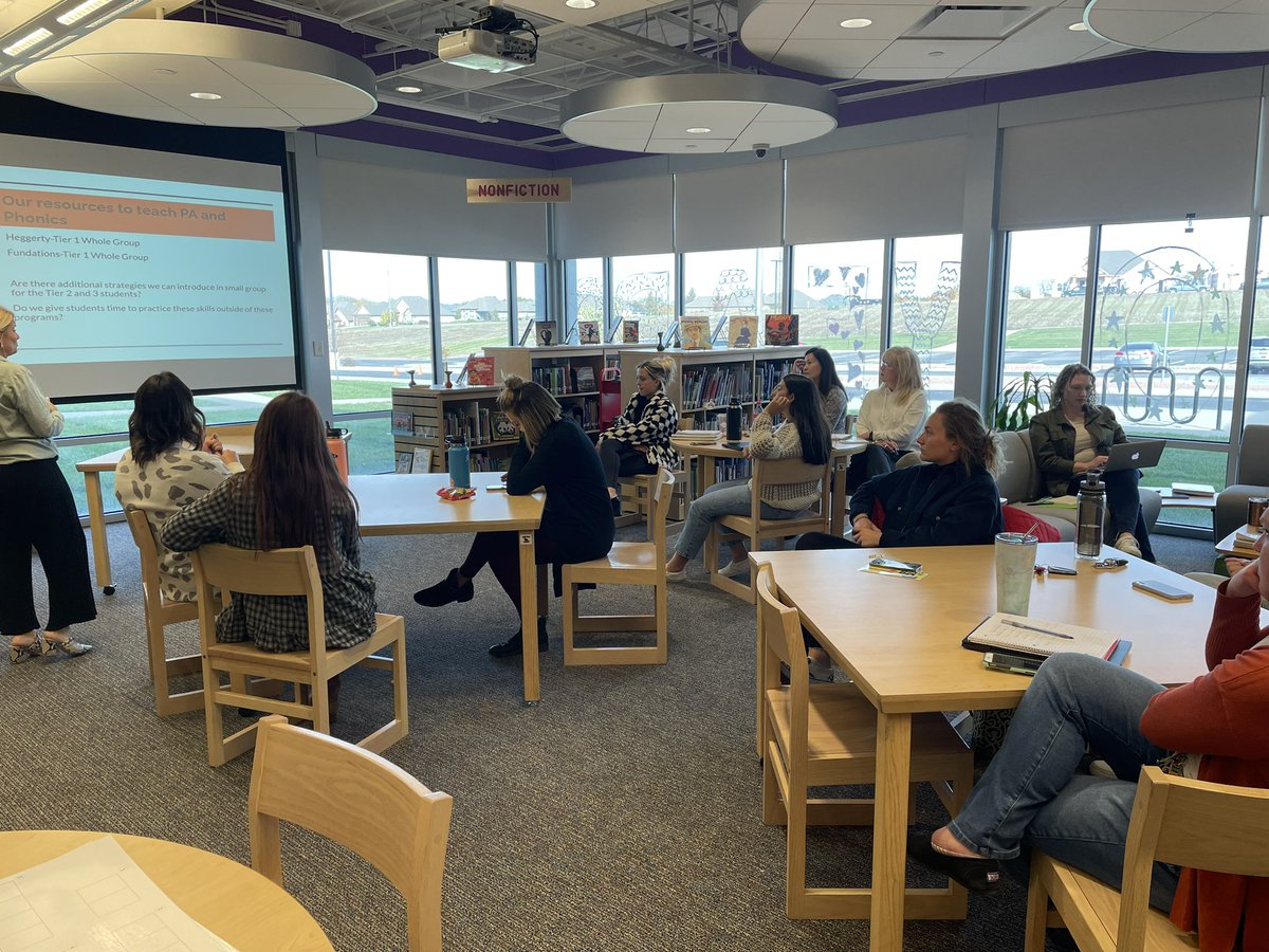 MrsTarynBrinlee's tweet image. All You Can Teach Buffet will definitely become a tradition at @CRE_Cardinals! We are so lucky to have @jkleindre as our IM. Her impressive knowledge + easy to understand delivery is spectacular! Ts walked away with actionable ideas &amp;amp; the supplies too! #CREateLeaders #CREteach