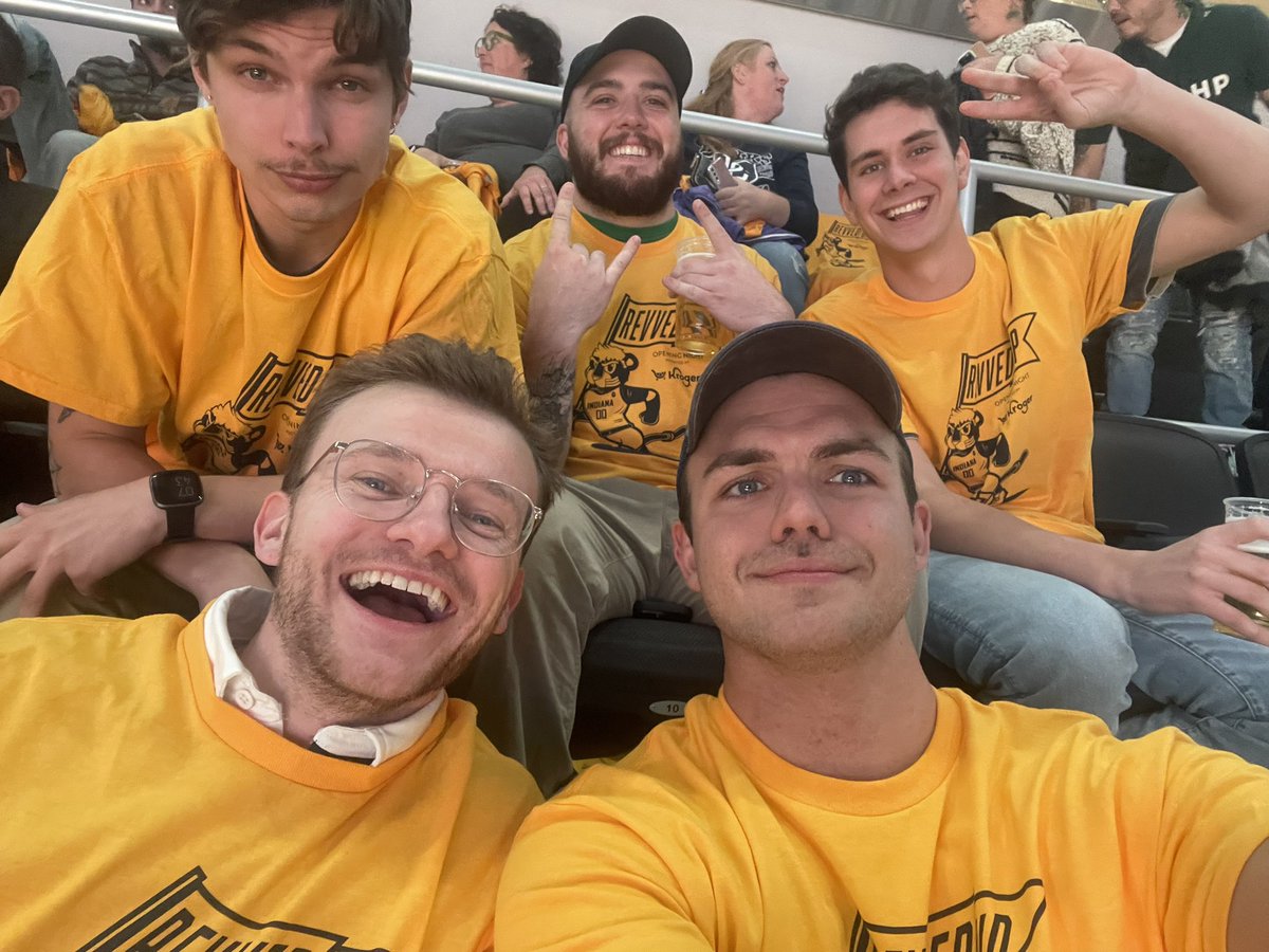 PPlanker's tweet photo. #pacersgamenight
Get loud pacers fans we need you cmon get on your feet your team needs you! 🏀 https://t.co/k7X85aB3oq