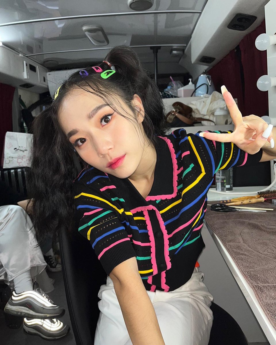 mzhsqt's tweet photo. 모냐고 레인보우 양갈래 아가씨 🌈 https://t.co/xoBuaofmuT