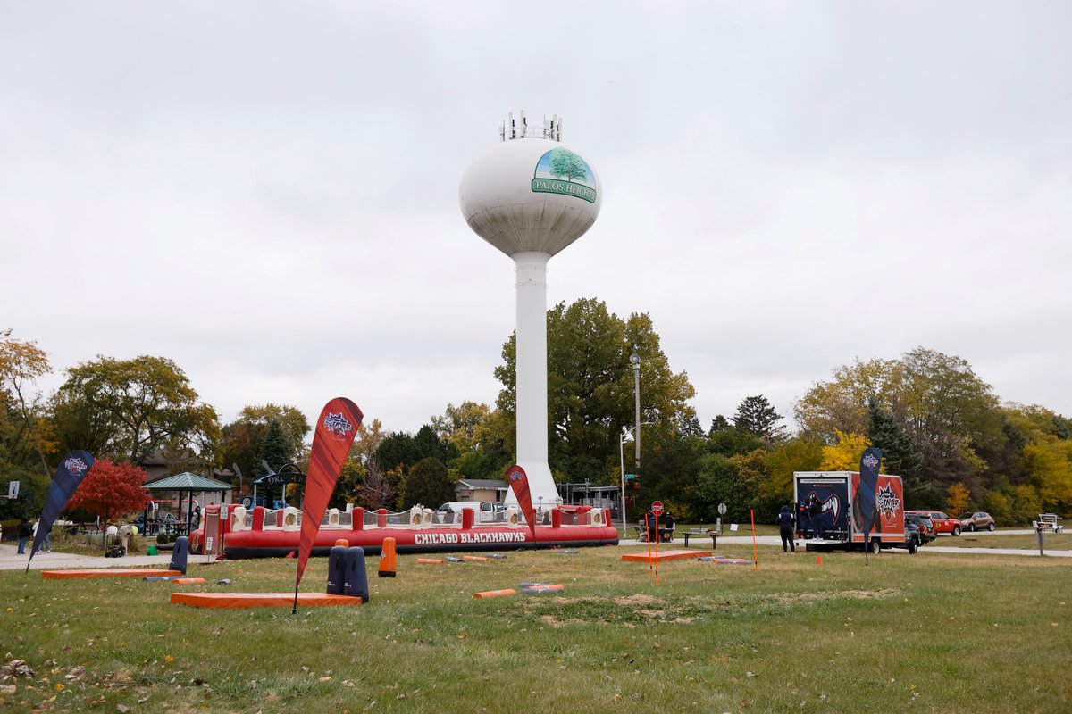 SchofieldFF's tweet photo. The Kendall Coyne Dream Big Park is officially open! This was such an incredible day made possible by so many. Special thank you to our friends at the @BearsOutreach &amp; @NHLBlackhawks for coming to Palos Heights. We hope everyone who comes to the park knows they can DREAM BIG! https://t.co/V4fMTqt1UB