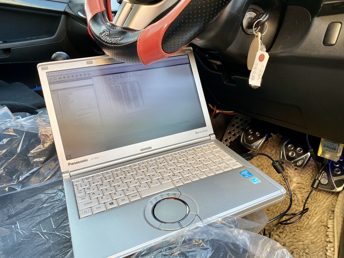 Daicruise1's tweet photo. 朝イチ
エボXのECUを書き換え！
900ccインジェクターでTF06/07を現車セッティングです。
#エボ10
#ECUセッティング
#大容量インジェクター
#タービン交換仕様
#TF0607
#情熱を持って https://t.co/QJYG5jttdB