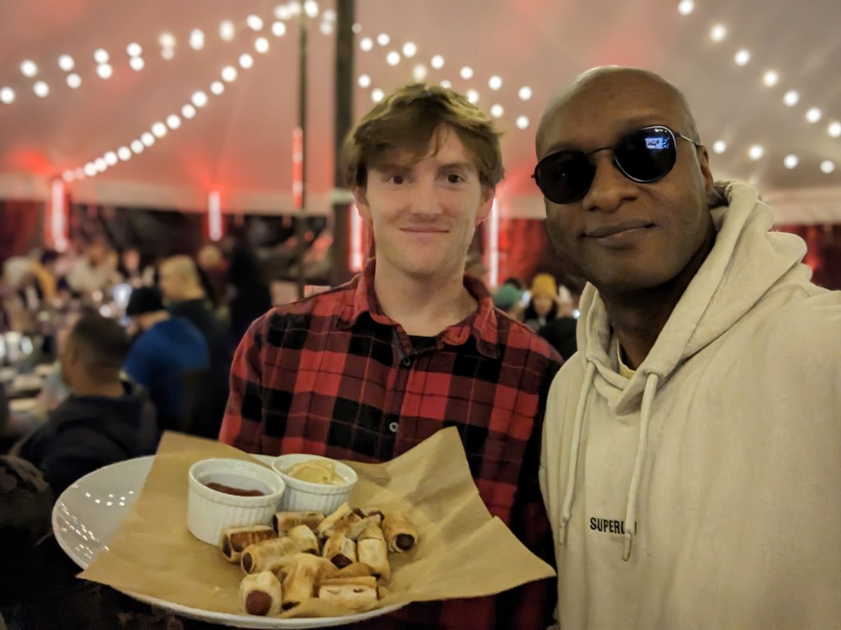 Vyyyper's tweet photo. HUGE Shout-out to the servers at #AutoCamp !! #pixel7pro @Googlepixel_US #TeamPixel #Giftfromgoogle #CampPixel #ad https://t.co/wiFLGNaTHJ