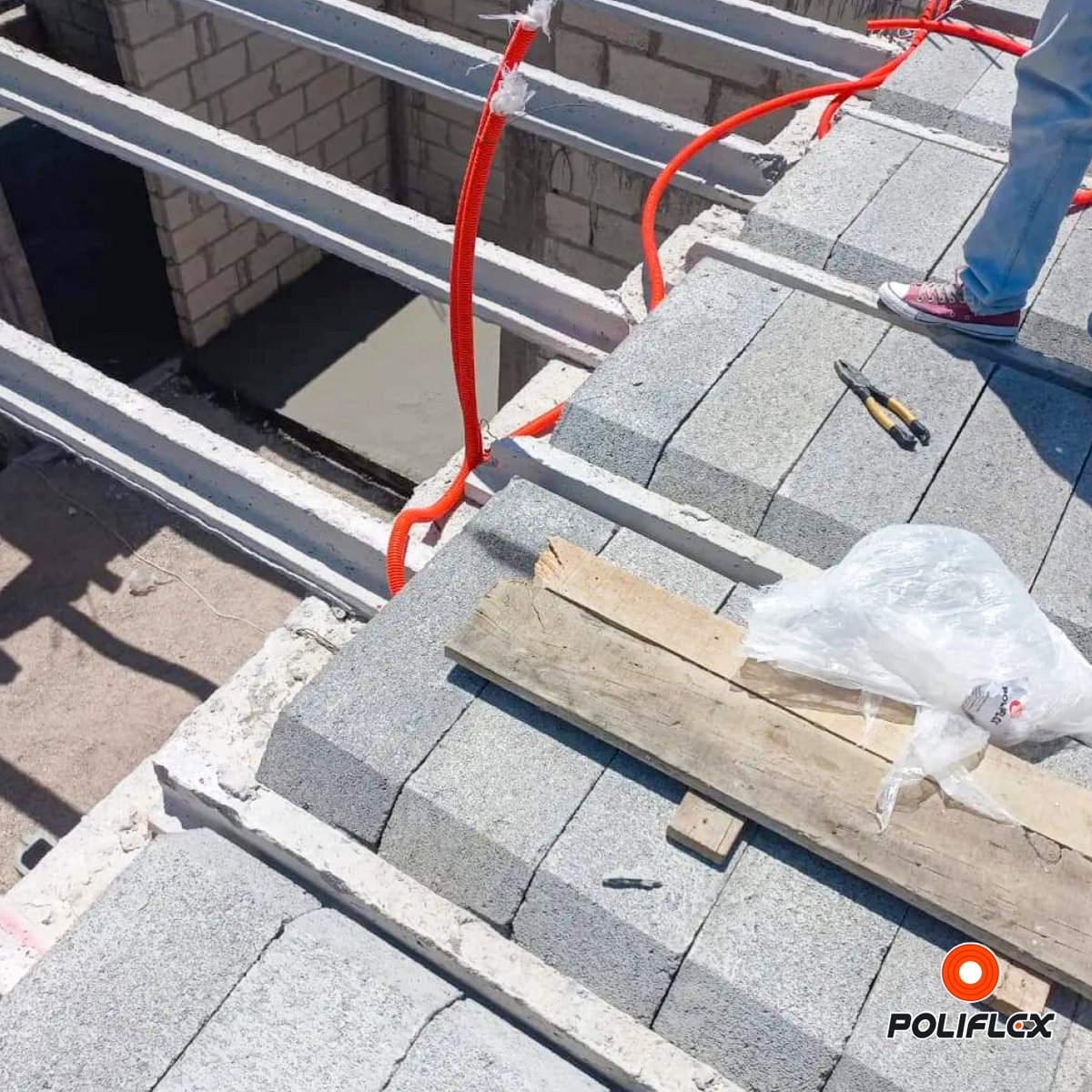 poliflex's tweet photo. ¡Instalaciones eléctricas seguras en Cuernavaca!
Nuestros amigos de Ferelectric nos comparten su trabajo donde aplican nuestro Poliflex Naranja.
#Obra #Electricistas #Poliflex #InstalacionesEléctricas #Canalización https://t.co/UiNigYL6ca