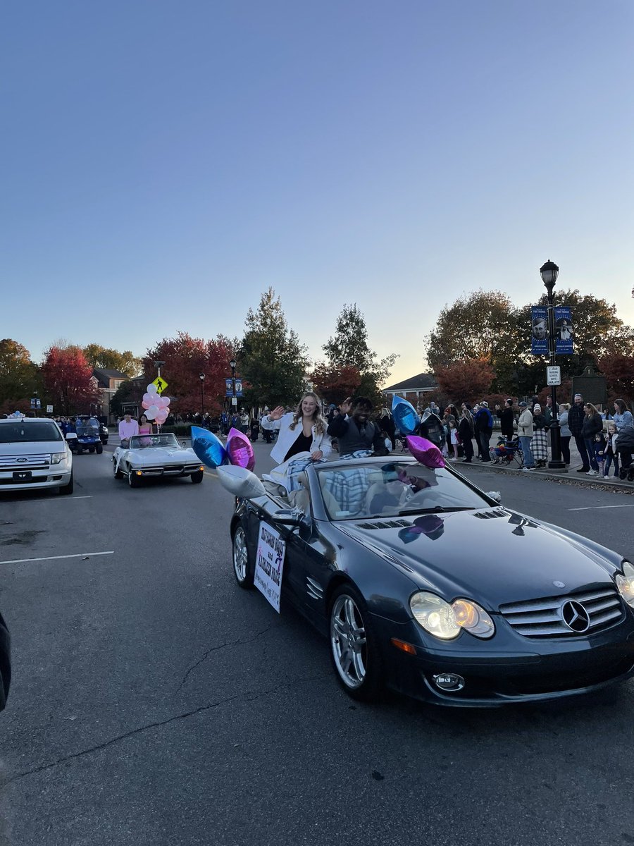 FTSUPT's tweet photo. Great night to be a Bluebird! Student led parade kicked off Homecoming.  Special thanks to City of Ft Thomas, FTPD, Coach Listerman, and especially Mrs Wagner and students who served as the sparks! @FTSchools @FTHighlandsHS https://t.co/LXEBpvqgCL