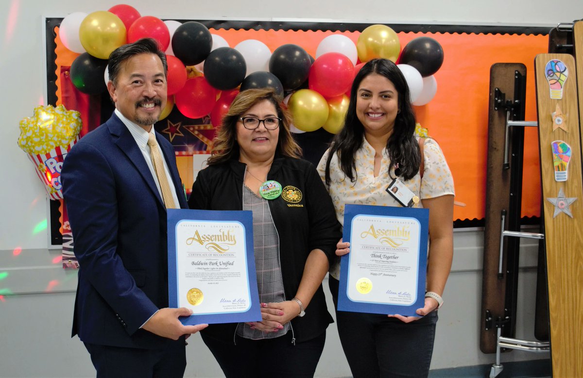 Baldwin Park Unified students in Walnut Elementary School’s Think Together program guided District and city leaders around campus and provided insight into the numerous opportunities available through the program during the nationwide Lights On Afterschool celebration on Oct. 18!