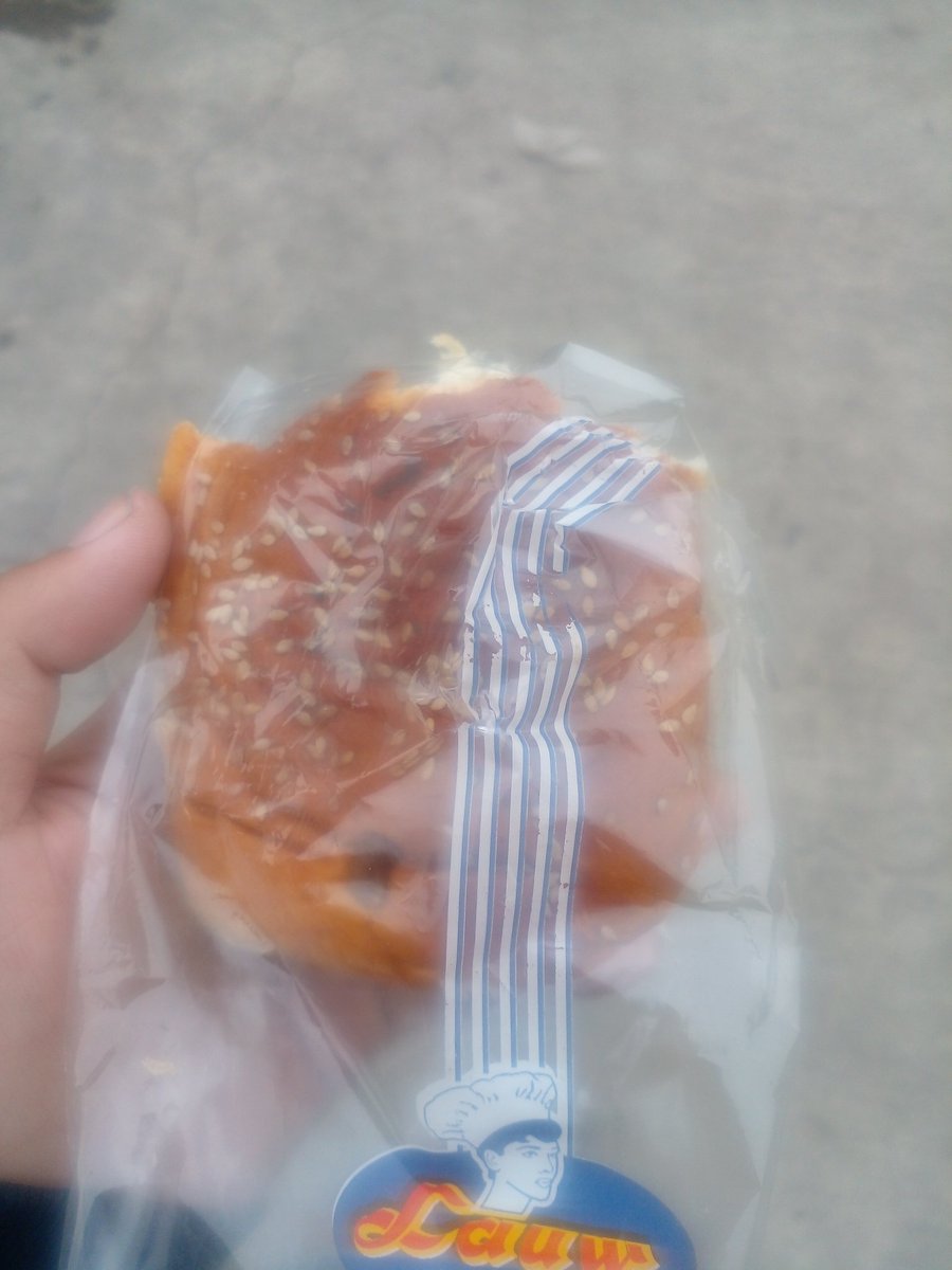 sianakPT's tweet photo. Sarapan dulu https://t.co/ZffBnDbYeo