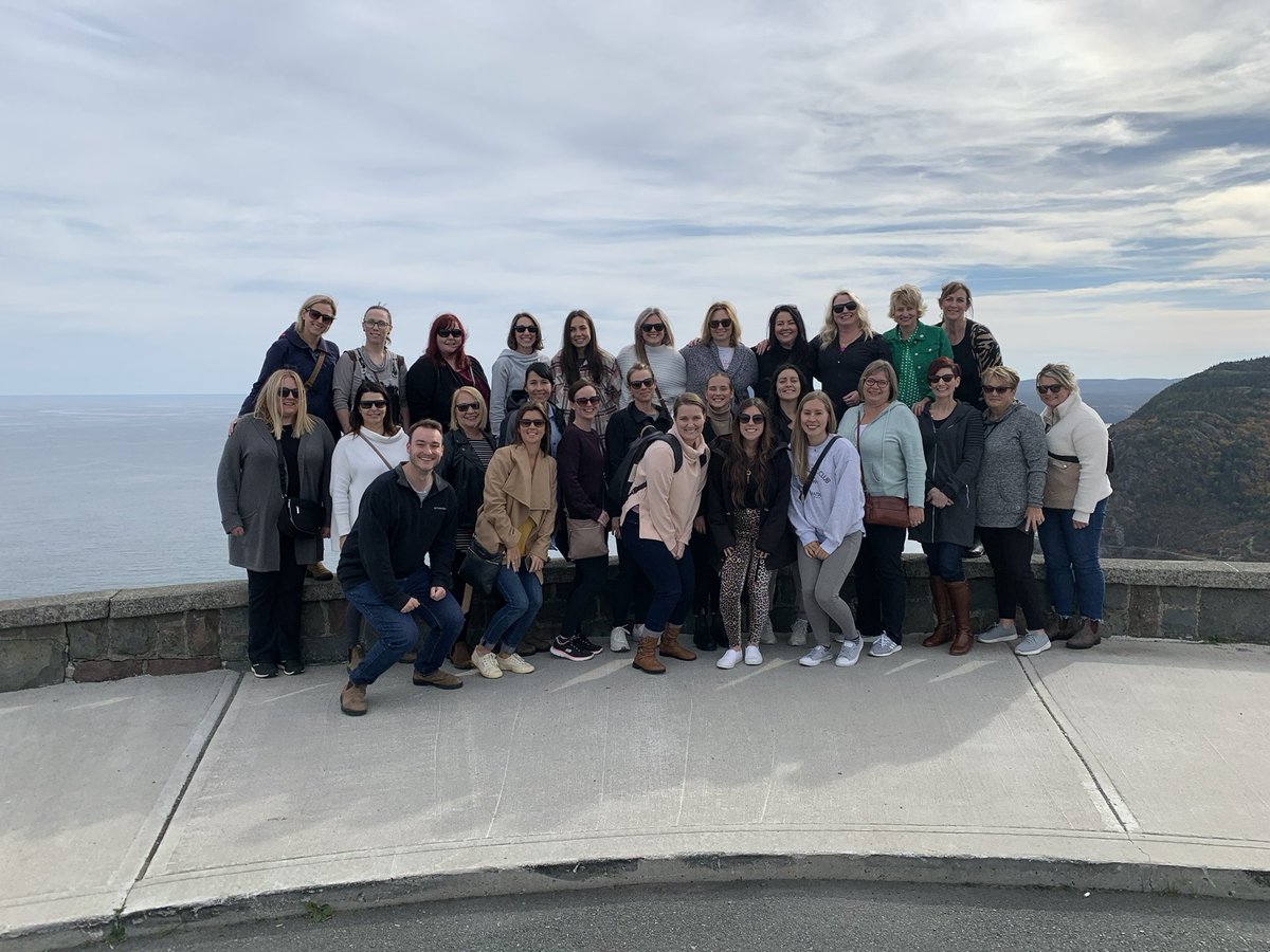 SusanHayward29's tweet photo. Team Building Weekend and Celebrating  20 years of DMC! #dmcturns20 #teambuilding https://t.co/UdqkT6fVfC