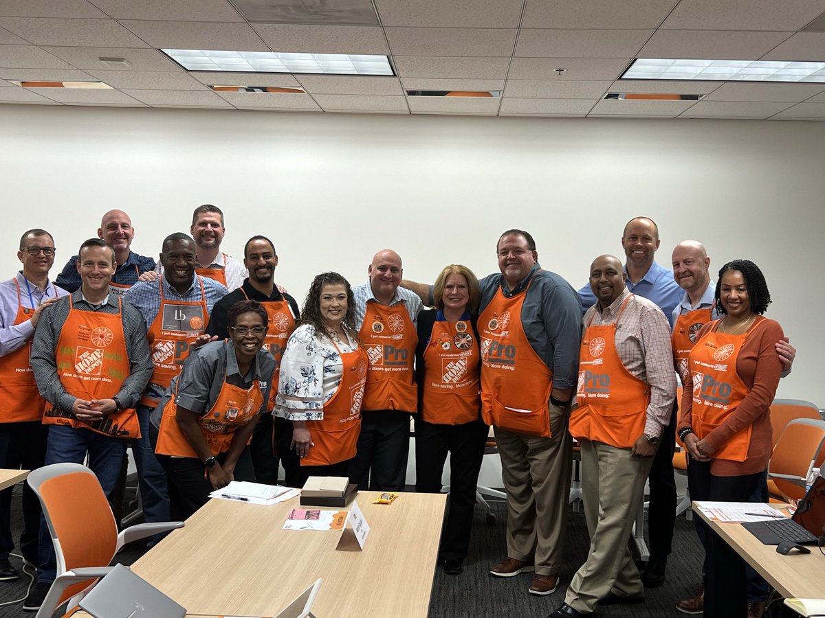 crystal_hanlon's tweet photo. Thank You to Martin and our Incredible RPSM’s and Pro Team!  You all are paving the way for our future!  Thank You for all of your efforts!  We appreciate you all! https://t.co/QbqVWGk0vB
