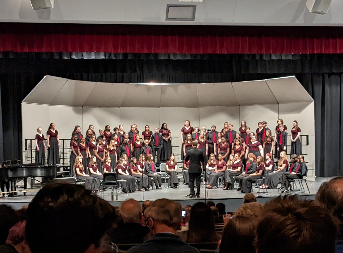 Great hearing so many former and current students tonight <a href="/TWHS_Cardinals/">Thomas Worthington High School</a> Amazing program and even more amazing kids! #ItsWorthIt