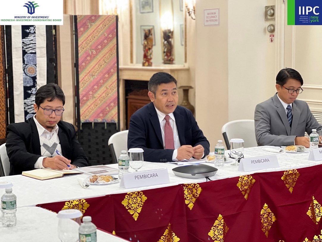 IIPC_NewYork's tweet photo. The Ministry of Investment / BKPM and IIPC NY in collaboration with KJRI NY held a Policy Socialization of the Construction and Development of the Nusantara Capital City (IKN) at the KJRI NY office on October 12, 2022.

#IIPCNewYork
#KementerianInvestasi
#InvestinIndonesia https://t.co/3Rt9k9AgRt