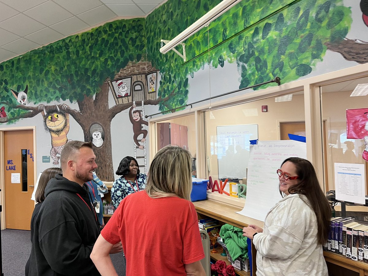 PCS_AVID's tweet image. @CSECardinals put on their Rigor glasses today!! #AVIDmindset