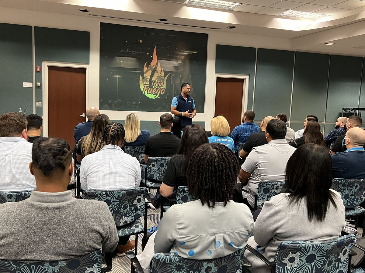 Celebrating Q3!! Great meeting with Team Fuego!!! Big things coming! Watch out!! <a href="/jrluna11/">JR Luna</a> <a href="/eniggemann/">Enrique Niggemann</a> <a href="/One_FLA/">OneFLA</a> @theeastregion <a href="/StasZ55/">Stas Zlatkin</a> <a href="/m_romero28/">Mario Romero</a> @AttAndreina 🔥🔥🔥