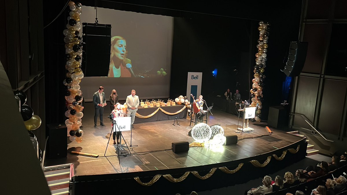ptbochamber's tweet photo. The recipients of the 4-Under-40 in memory of Kathy Windrem
#PCNM @LETTstudio @TheMarketHall #RecreateSpace
Thank you to category sponsor @bdo_canada
#PKexcellence #StrengtheningBusiness
#PtboKawarthas https://t.co/BX7sY8OxCC