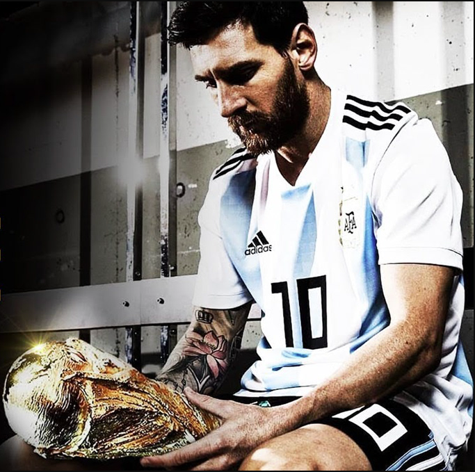 Ateliay's tweet photo. Messi is currently on 988 appearances in his career.

If he plays in 5 of the next 6 matches for PSG, he could reach the World Cup with 993 appearances.

Which means that his 1000th match could be.. https://t.co/xgO7Hz9yGx