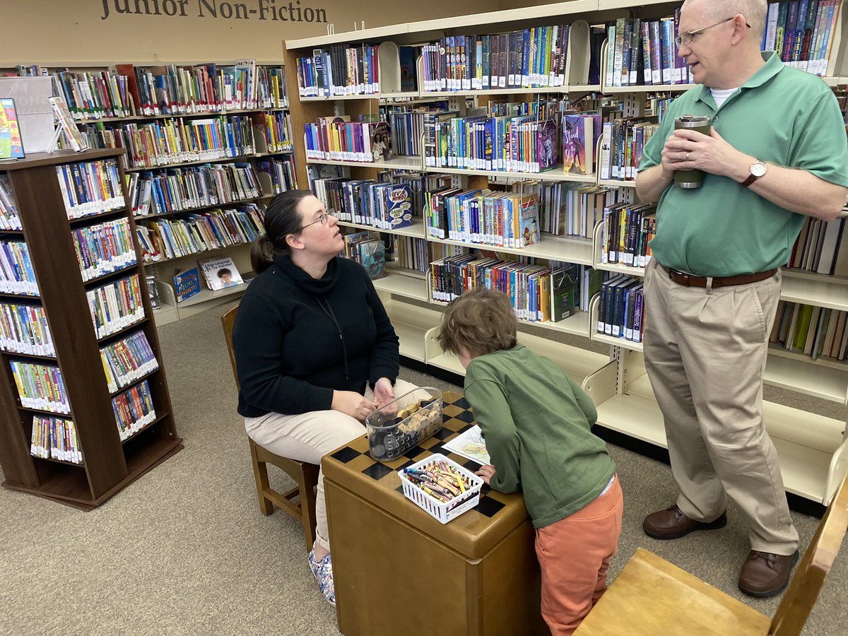 stony12270's tweet photo. Libraries are unique spaces. This morning at Storytime, it was a place of literacy for young children. Next it was a place of art activity. Then it was a place of community for all to visit.#StonyStories #libraries #library #hackingschoollibraries https://t.co/cjmHpAFfJj