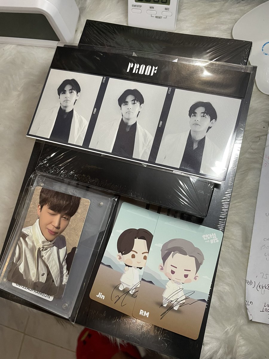 bighitselects's tweet photo. Pls RT | PH GO
#BighitSelectsONHAND 🇵🇭 

BTS Proof Set (with Jimin and V POB)

▫️PHP 3,700
▫️wts lfb jimin v taehyung proof pc 
🎁 w/ Freebies

📩 DM to order https://t.co/38WVMuEKvV