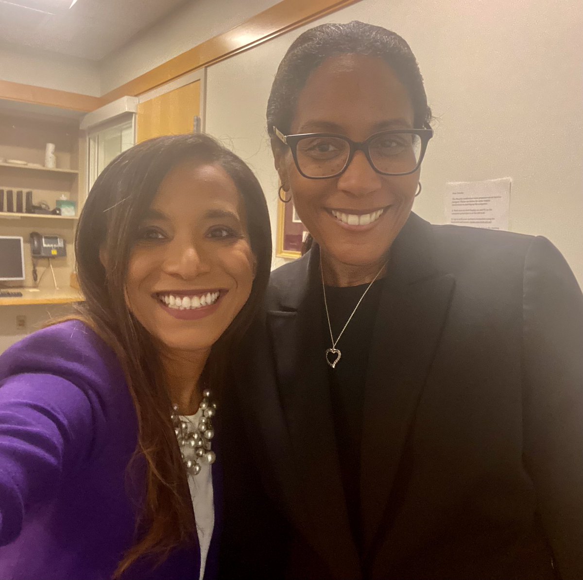 Today we welcomed @kewatson to @MGHHeartHealth CV grand rounds and learned about vascular calcifications from 👩🏾‍🔬 the bench ➡️ multiethnic population studies ➡️ the bedside. During our fellow’s interview, we discussed her career journey, women’s 🚺#hearthealth & CV #healthequity!