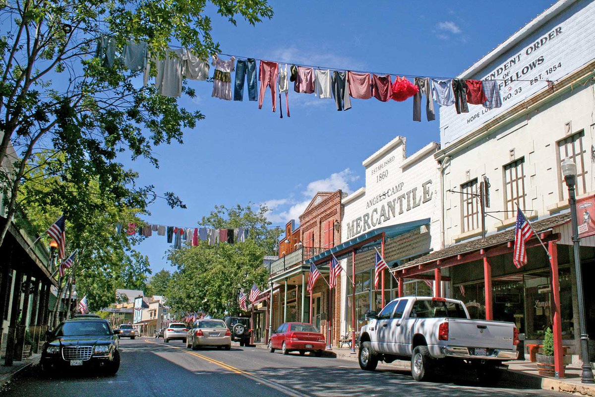 cahighsierra's tweet photo. The perfect #getaway town with a cozy feel, quaint downtown, #mountainbiking, #hiking, #fishing, and πΈ #frogjumping! It's none other than #AngelsCamp. With year round fun, you won't pick the wrong time to go. Ultimate vacation flexibility!
π https://t.co/rafHVpx3s0 https://t.co/oNZJ6quHKS