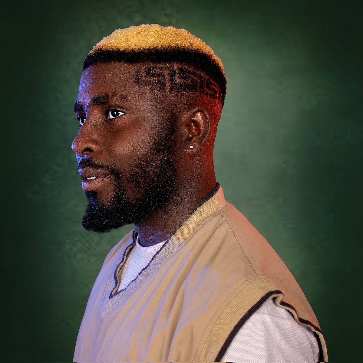 deejaylukas1's tweet photo. #NewProfilePic https://t.co/0aCncM1rSA