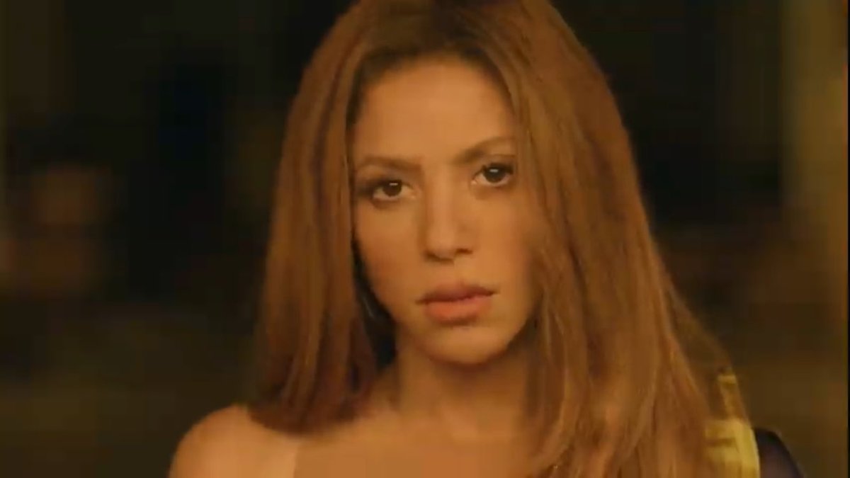 katyglow's tweet photo. caralho, a shakira enterrou o ex aqui. a música tratando de um relacionamento monótono, em que só havia esforço da parte dela. enquanto o outro era narcisista e só queria protagonismo. eles não caminhavam no mesmo ritmo na relação #Monotonia https://t.co/Mu4nZu6Khl