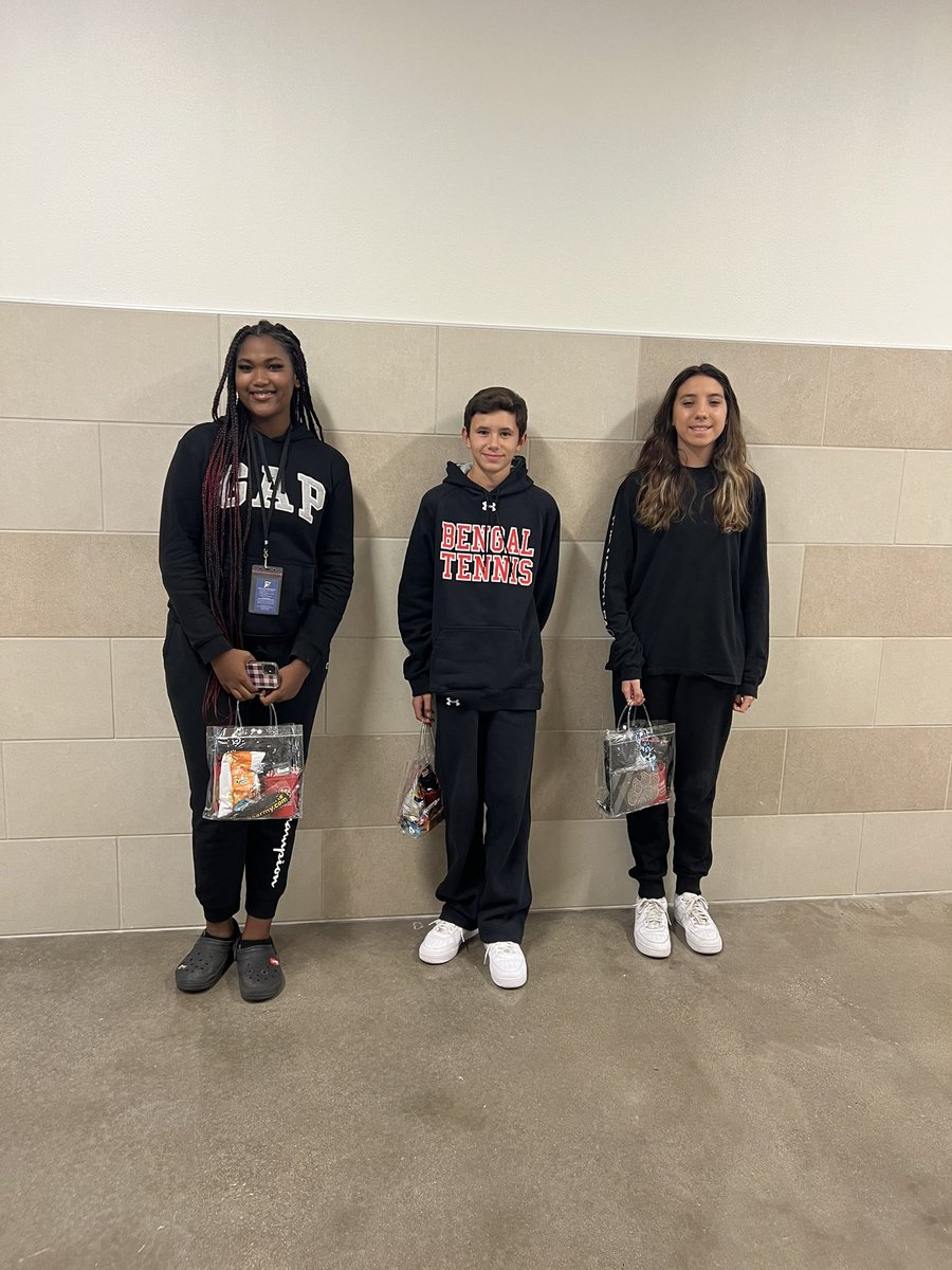 Winners from our 1/2 day STAAR WARS at the BHS Freshmen Zone! The top performers and students who showed Bengal Excellence received prizes! More prizes to come! <a href="/braswellhs/">Braswell High School</a> <a href="/CSOSUAVE17/">Mr. Hailey</a>