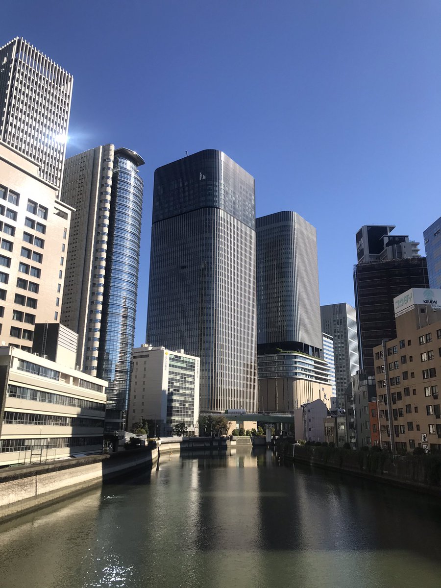 merci_mimi_'s tweet photo. メルシーミミ公式アカウントです。
本日の大阪肥後橋の天気は☀️
昨日の夜冷え込みましたね〜😅
木曜日頑張っていきましょう♪

#企業公式が毎朝地元の天気を言い合う
#イマソラ
#がんばろう企業公式
#公式つぶやき部
#企業公式秋のフォロー祭り
#企業公式相互フォロー
#相互フォロー希望 https://t.co/P69RTIypdZ