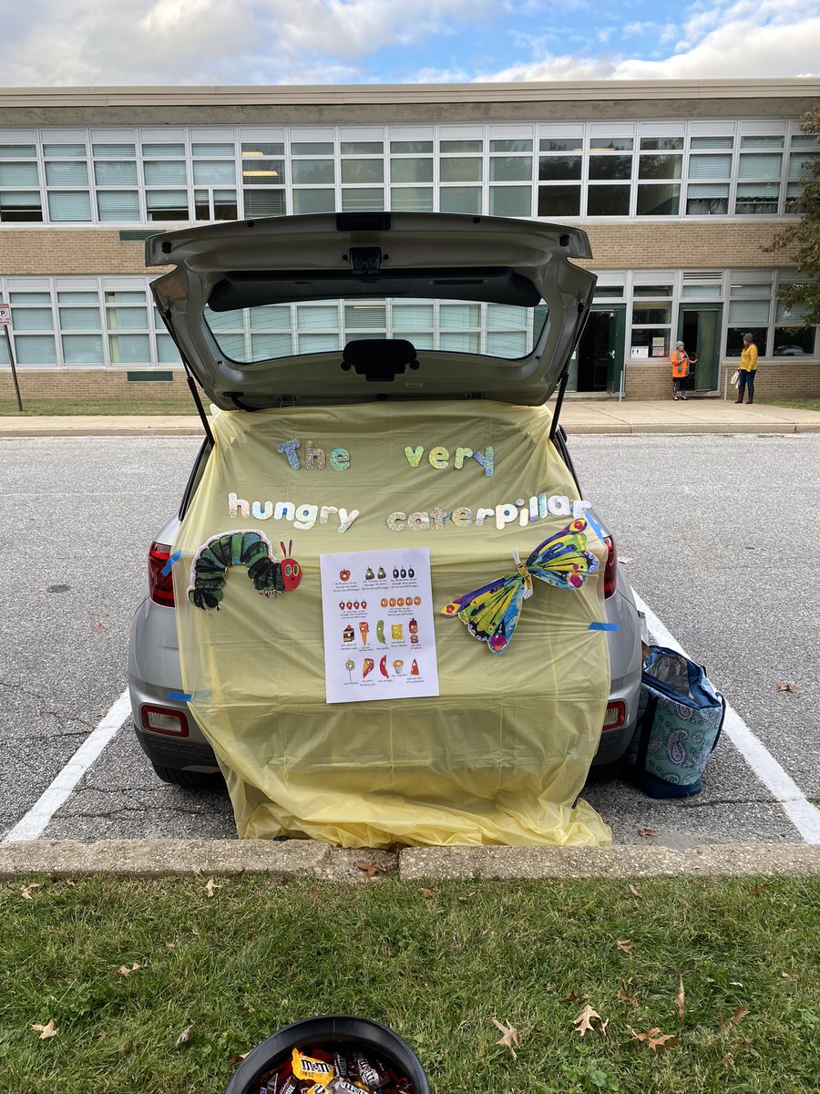 The caterpillar was very hungry 🍓🍎🍉🍊 #trunkortreat2022 <a href="/anders_miss/">Mrs. Burnside (Anders)</a> <a href="/EsOakleigh/">Oakleigh ES_BCPS</a>