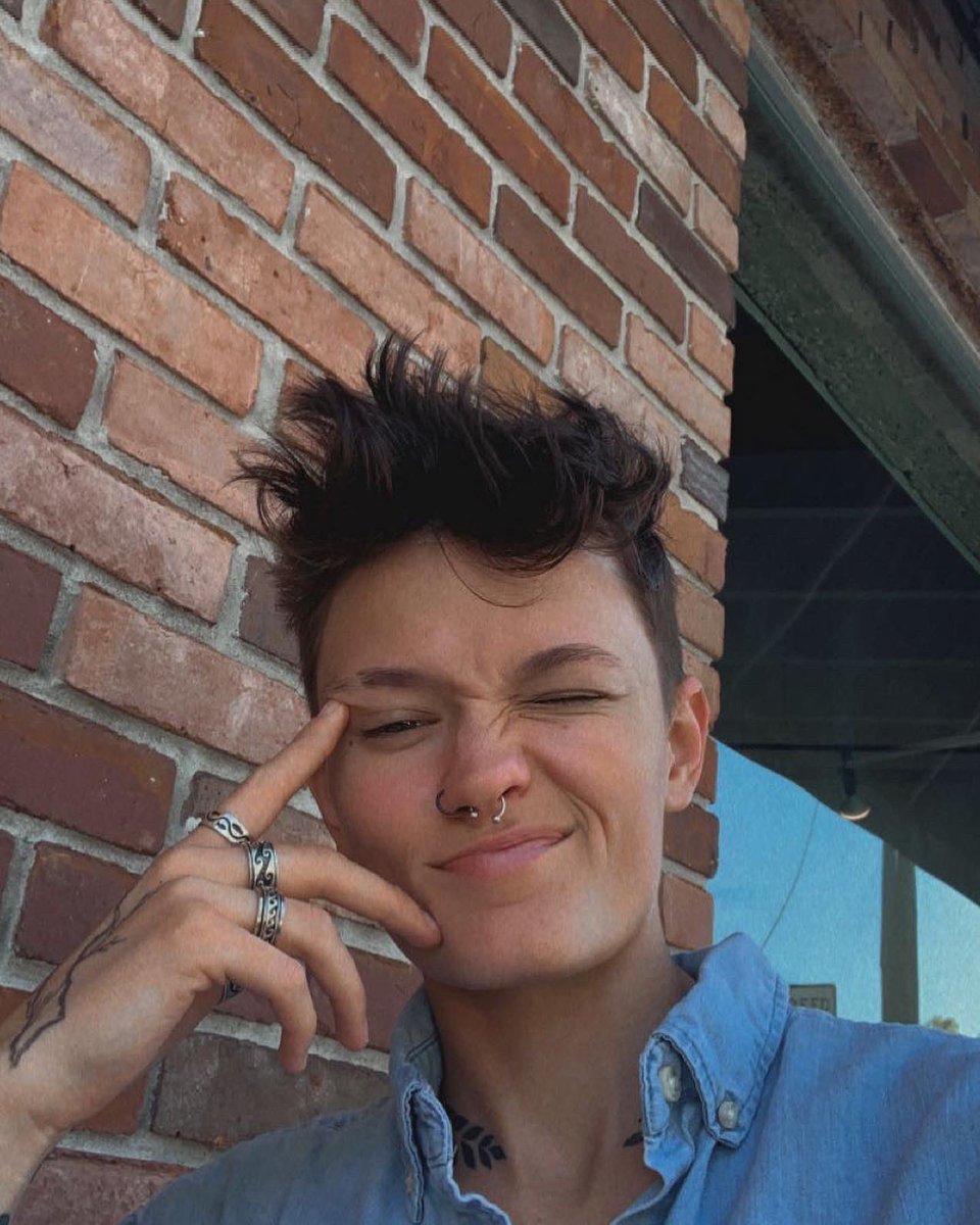 LBGrey68's tweet image. oh me? baby i’m doing good