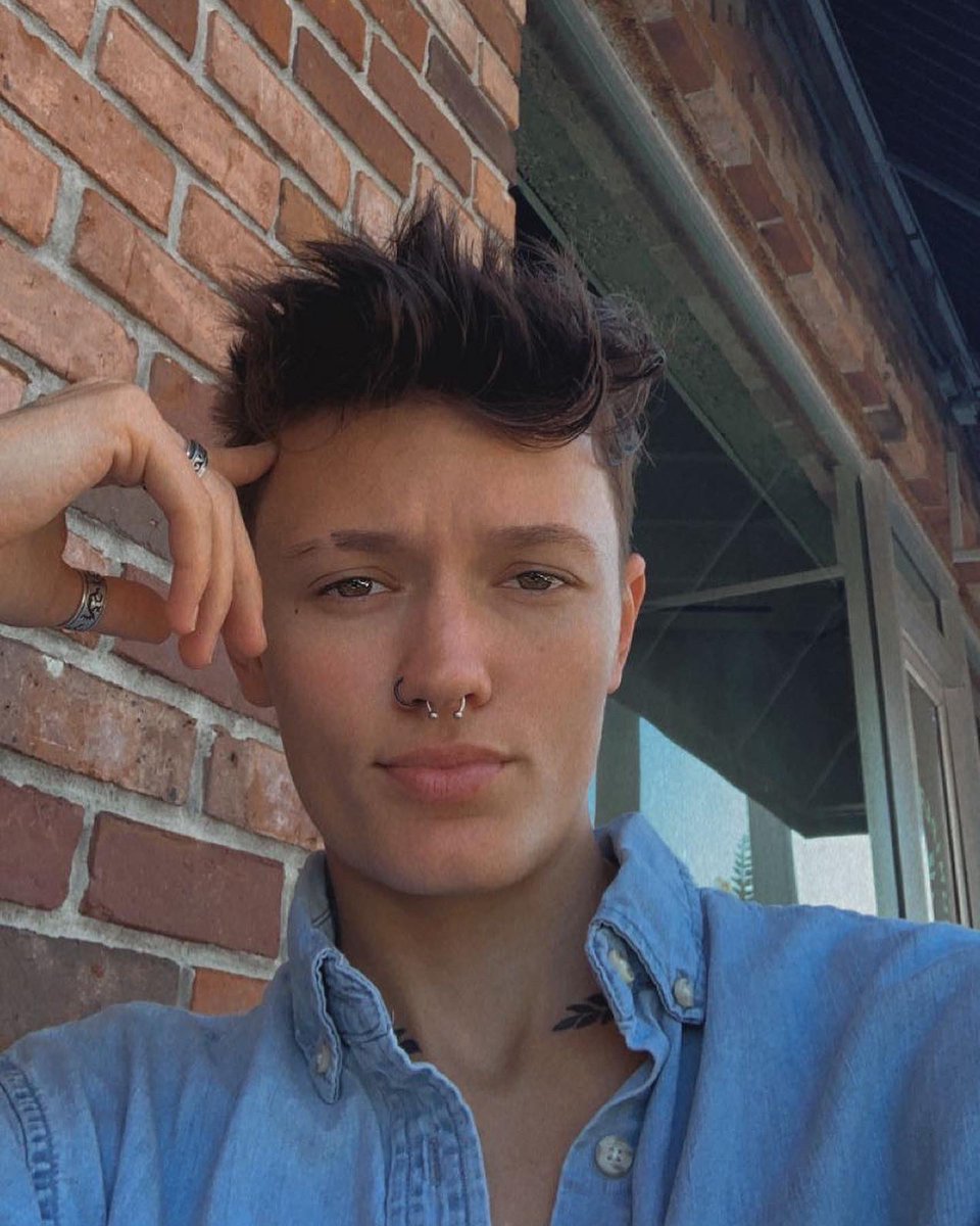 LBGrey68's tweet image. oh me? baby i’m doing good