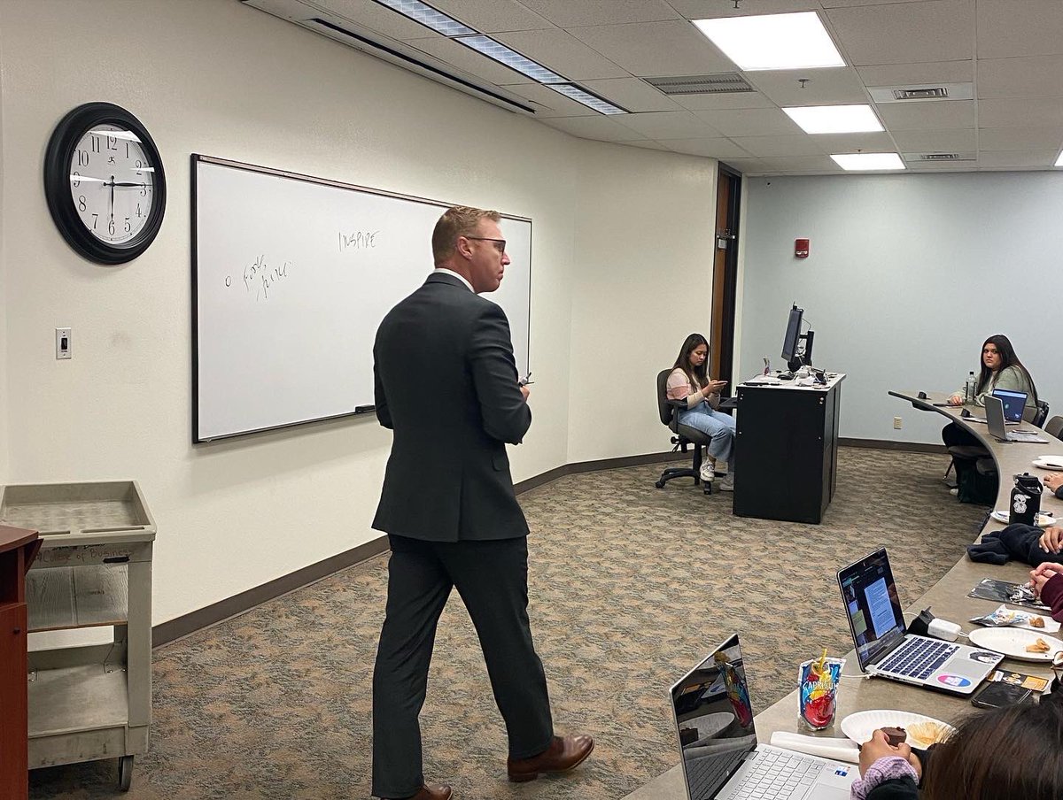 uta_wib's tweet photo. We had a successful meeting today with Correy Retzloff! 
Thank you to everyone who joined us! https://t.co/ZbHGRAiHyV