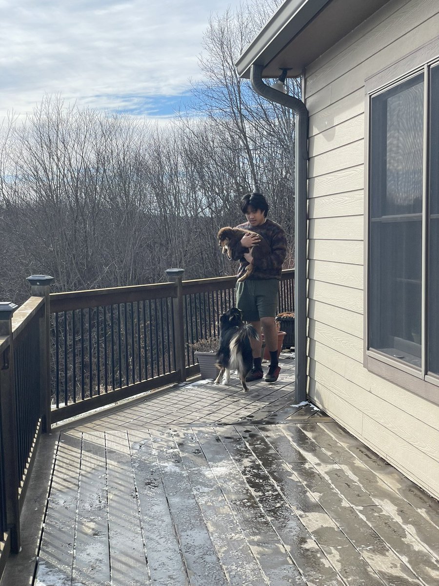 csmallzzz's tweet photo. He’s also a dog whisperer 

#JezTheWayYouAre #MrPI2022 https://t.co/iTHe6LaUCG