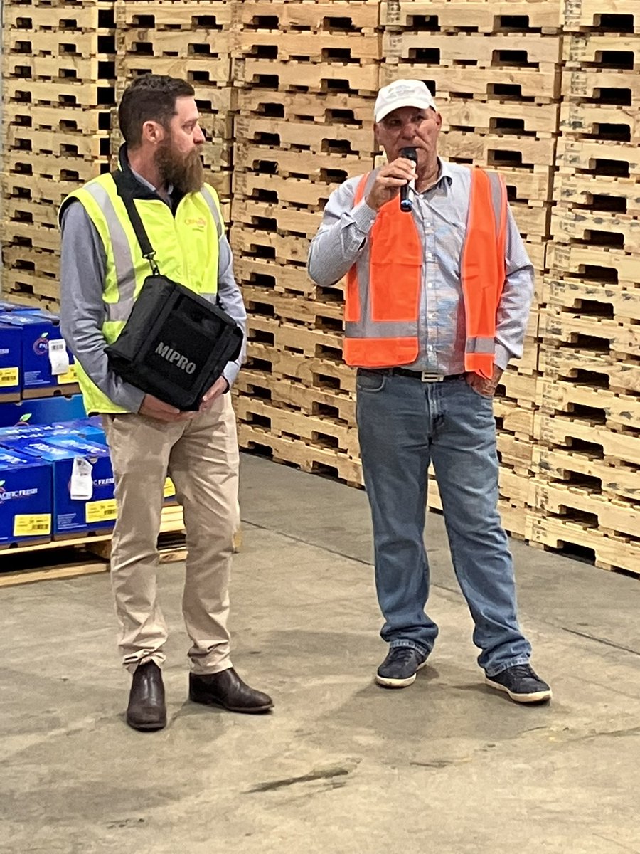 CitrusAustralia's tweet photo. Morning tour of Pacific Fresh with Frank Mercuri to start the Citrus Australia Riverina and Juice forums in Leeton, NSW, today. Our thanks to @Hort_Au for their support. https://t.co/MZz7I2IbE2