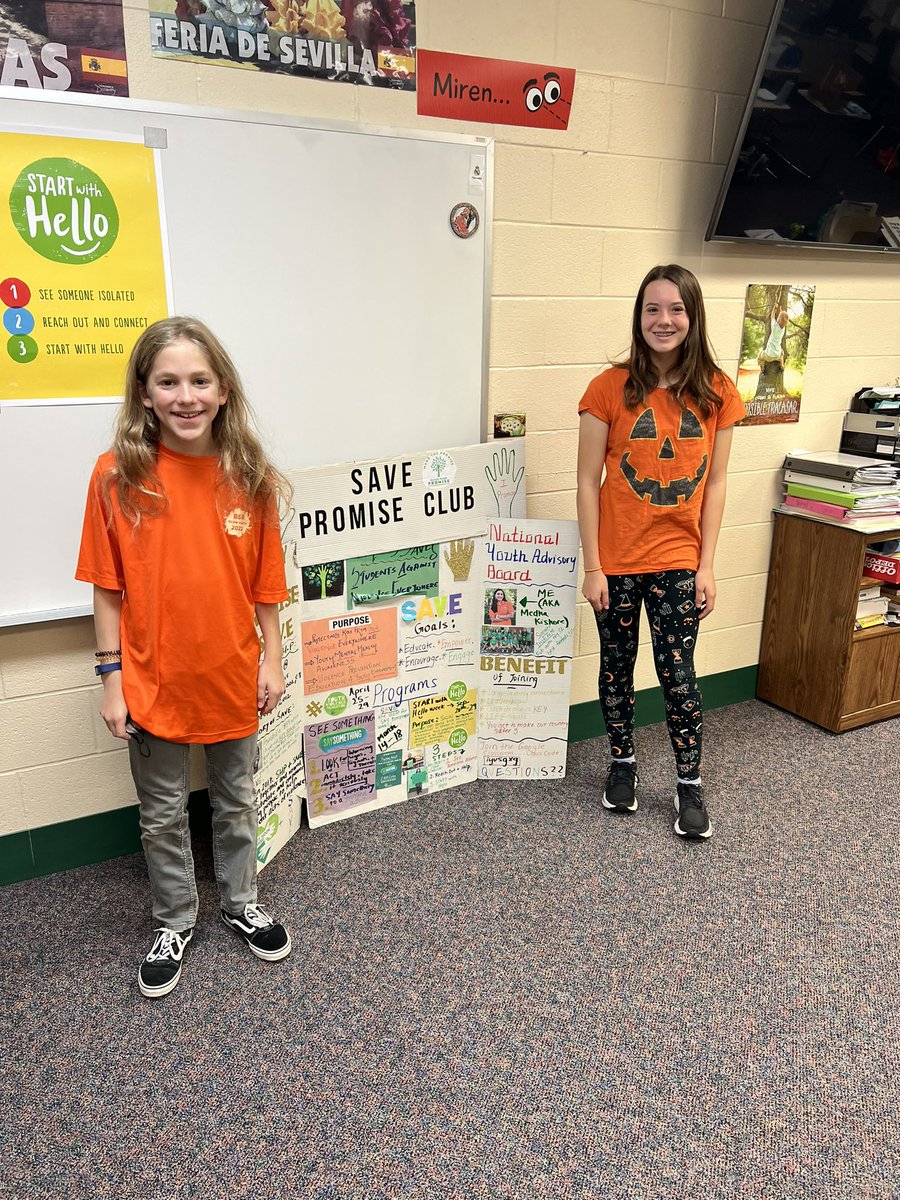 melissadfoster1's tweet photo. Today we are wearing ORANGE to celebrate National SAVE day -students against violence everywhere- National clubs created in honor of Alex Orange who was killed in 1989. It is also National Unity Day
@sandyhook @AHS_MH @MRobertoAHS @AHS_SeanBaker @DrPMilcetich https://t.co/E1PLcr463P