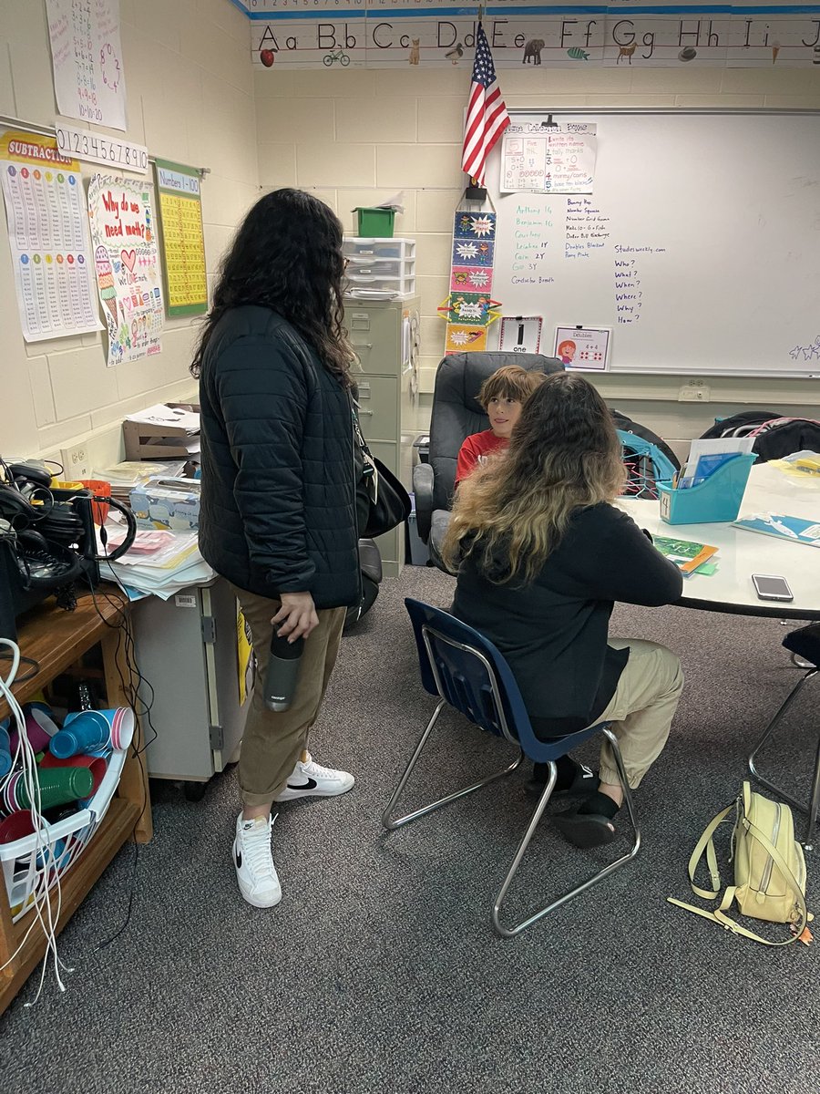 Highlight of the week: reading with ALC mentors who are earning elective credits as mentos are Franklin. <a href="/RPS535/">Rochester Public Schools</a>  #communityschool