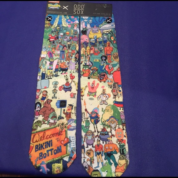 ValCarMom's tweet photo. So good I had to share! Check out all the items I'm loving on @Poshmarkapp from @BROKLIN_BK #poshmark #fashion #style #shopmycloset #girlscouts #justice #oddsox: https://t.co/04xhkFyfh1 https://t.co/3onGFFq9hC