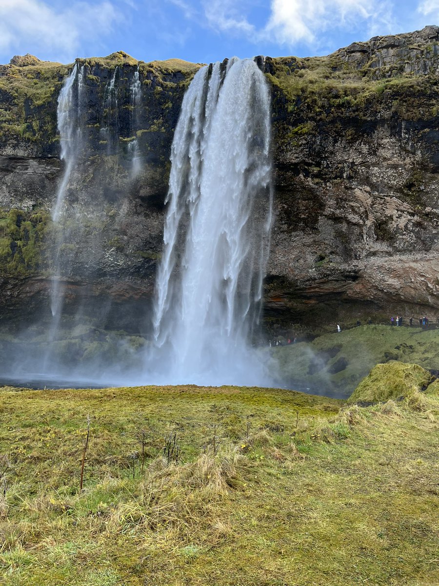 MissHBHistory's tweet photo. Day 3: another wonderful day! Started with Dyrhólaey, then the Sólheimajökull glacier (which absolutely blew me away!), Seljalandsfoss, Gljúfrabúi, ending with the LAVA centre. We’re literally all having the best time, can’t believe it’s the last day tomorrow! @Tranby_school https://t.co/PXkhvyX4Yh