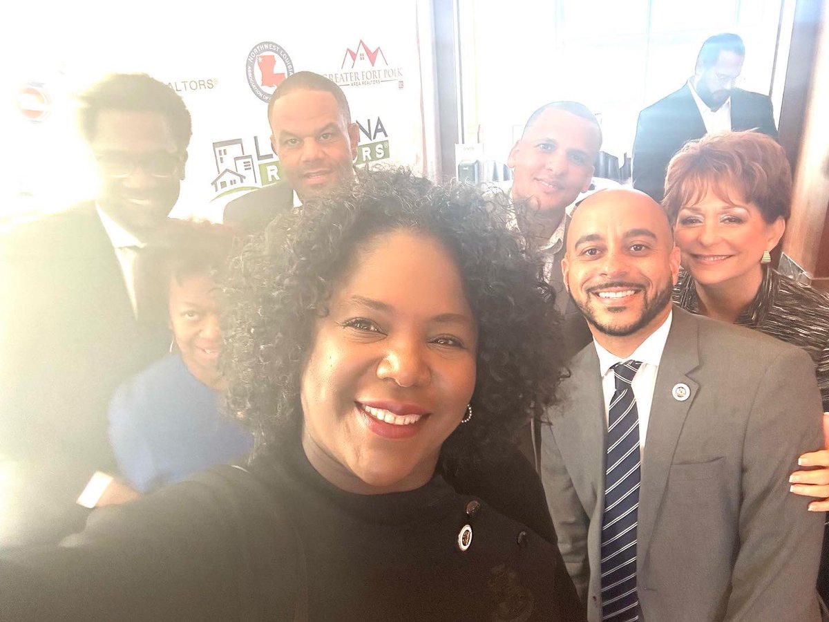 DeeBoydBroker's tweet photo. Legislative Outreach with the Louisiana Realtors Association
#staterepdelishaboyd #delishadelivers #louisianarealtors #DelishaBoydLLC #delishaboydrealty #rockstarrealtors https://t.co/fKxinqC1I1
