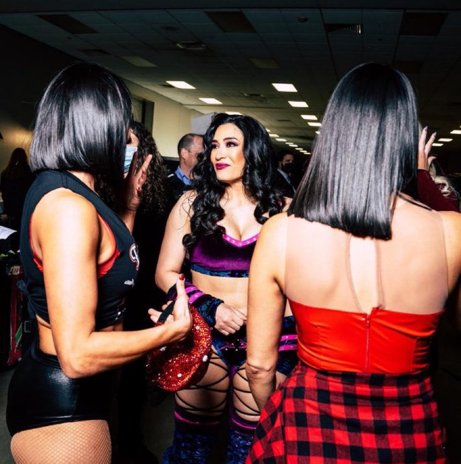 RT @cecethemoney: . @RealMelina  what was Nikki Bella saying to you ? Before  the rumble https://t.co/sgkUjxWixM